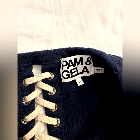 Pam & Gela lace up sweatshirt - Picture 6 of 9